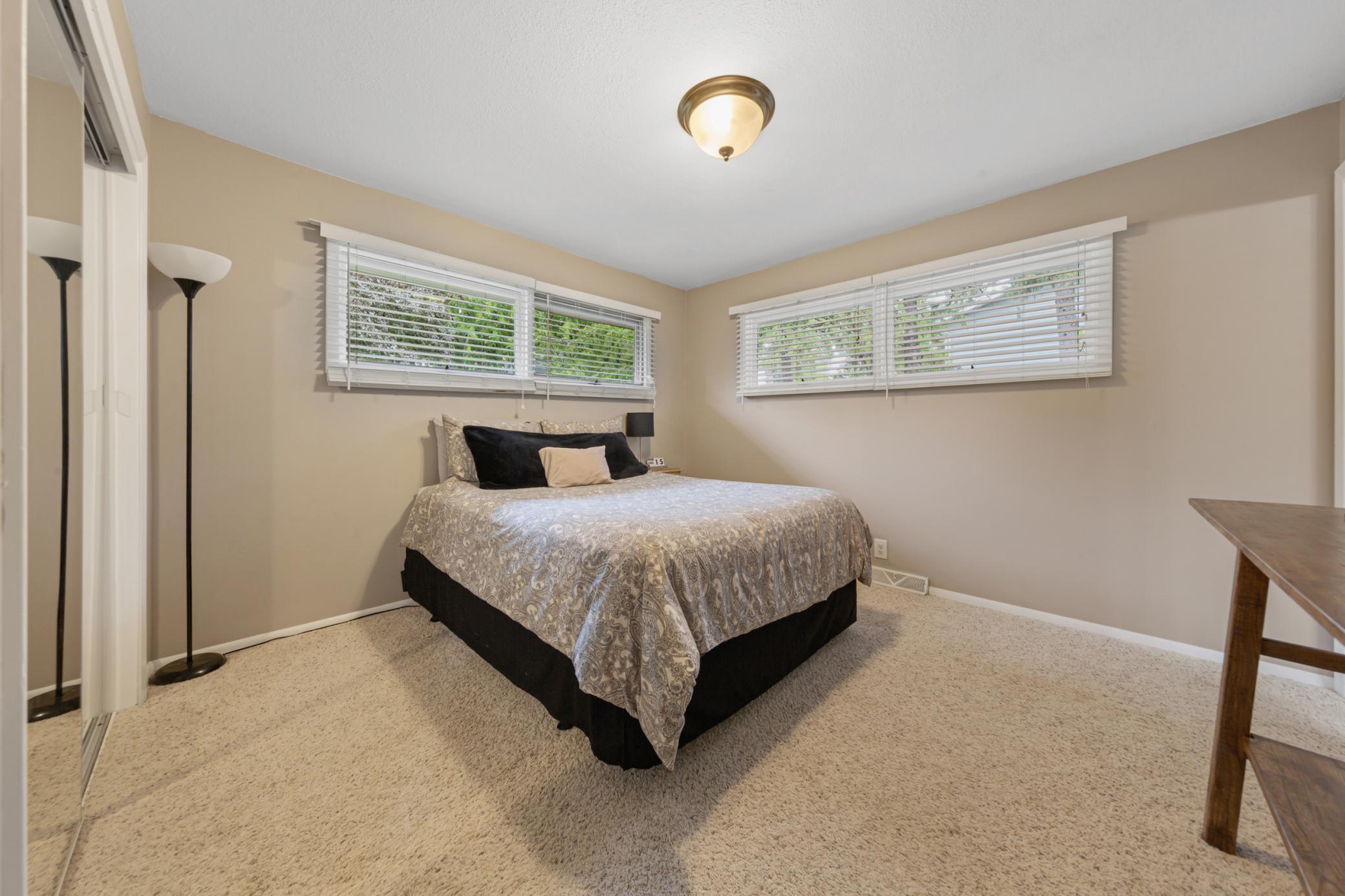 17 9th Avenue Se Property Photo 20