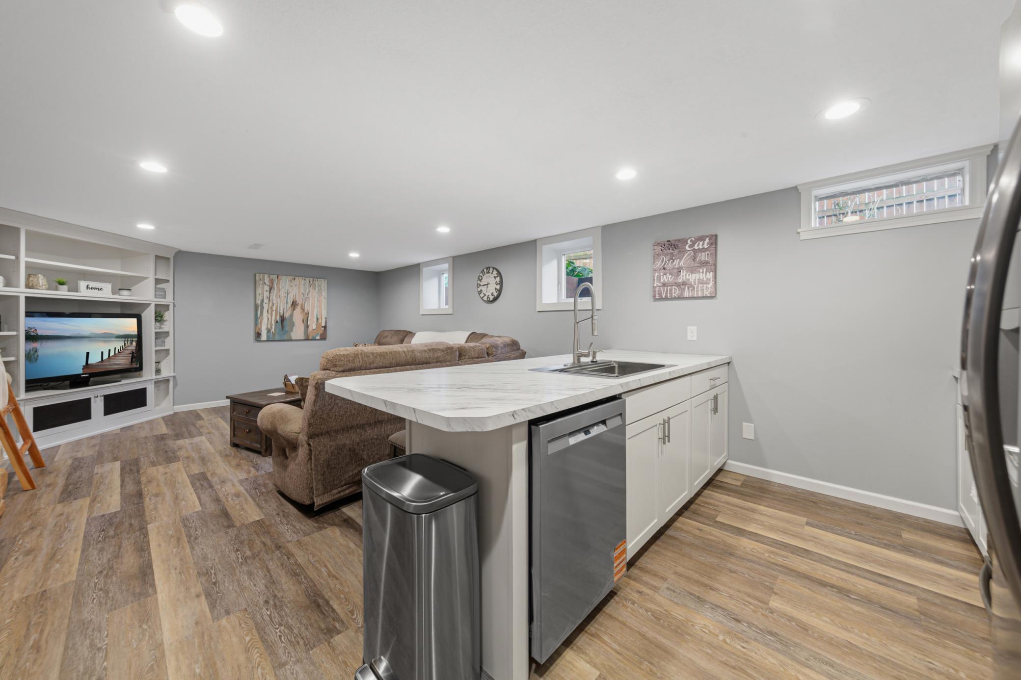 17 9th Avenue Se Property Photo 37