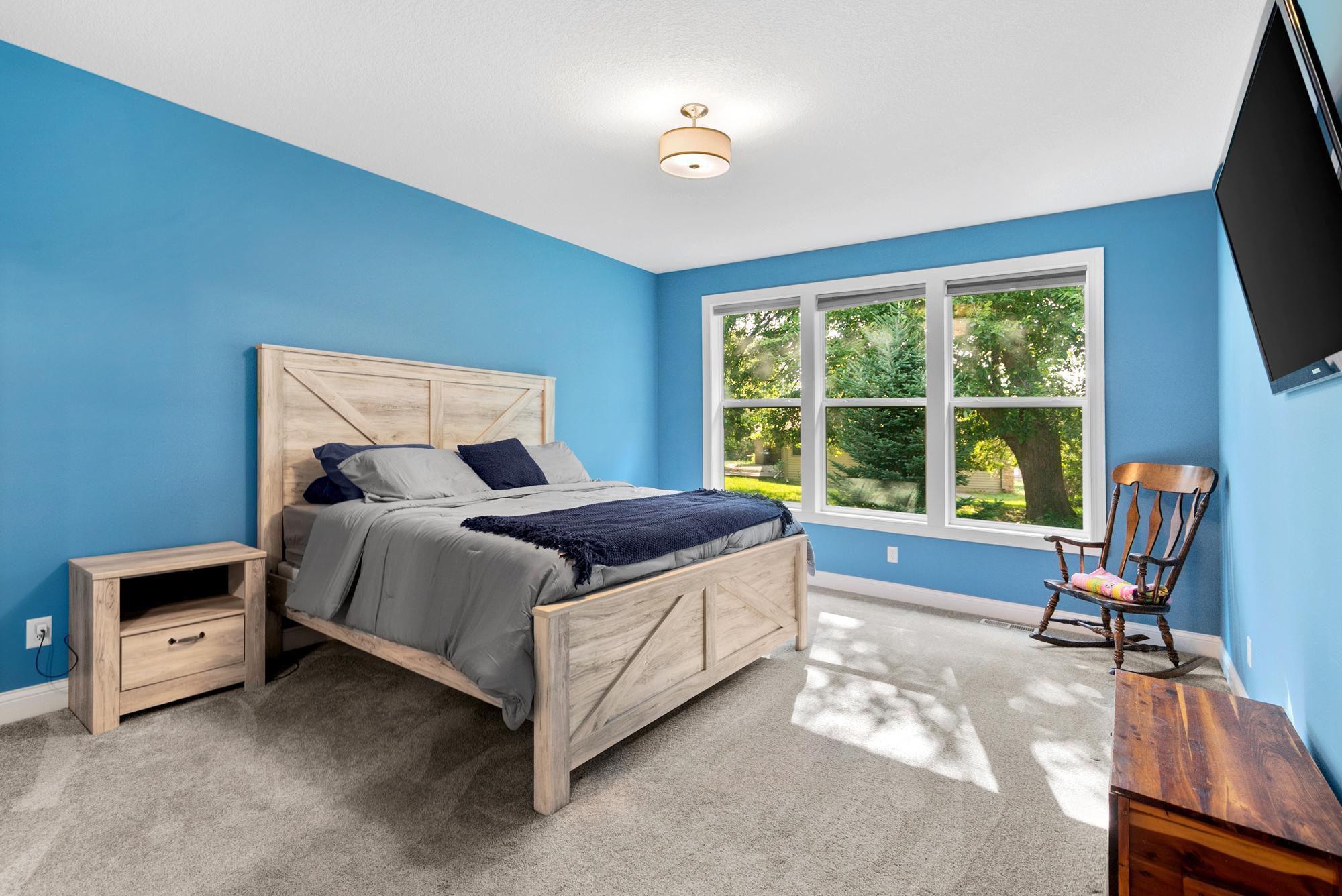 651 Elizabeth Way Property Photo 13
