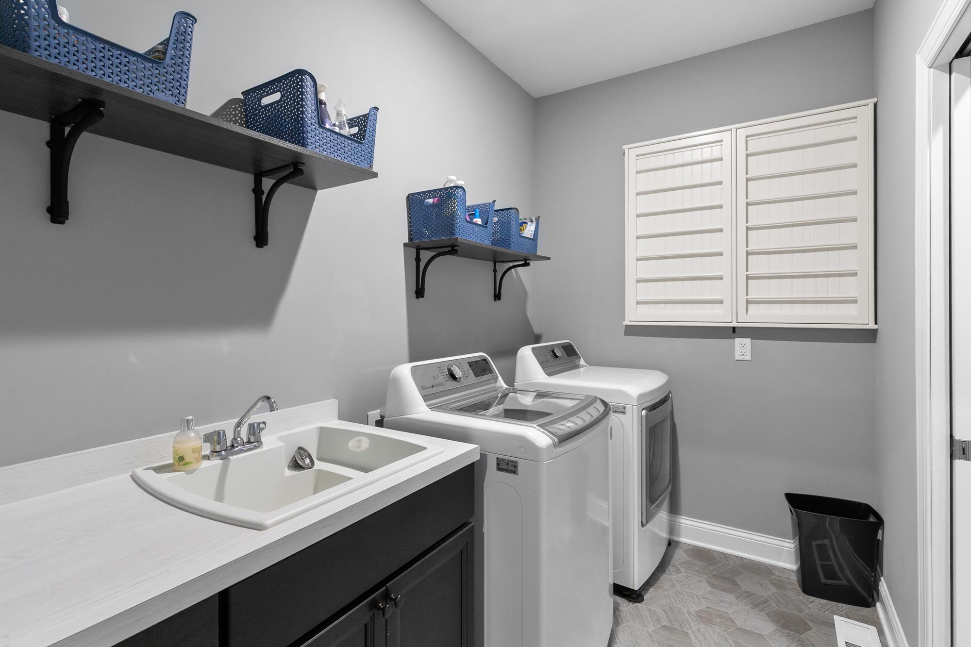 651 Elizabeth Way Property Photo 20