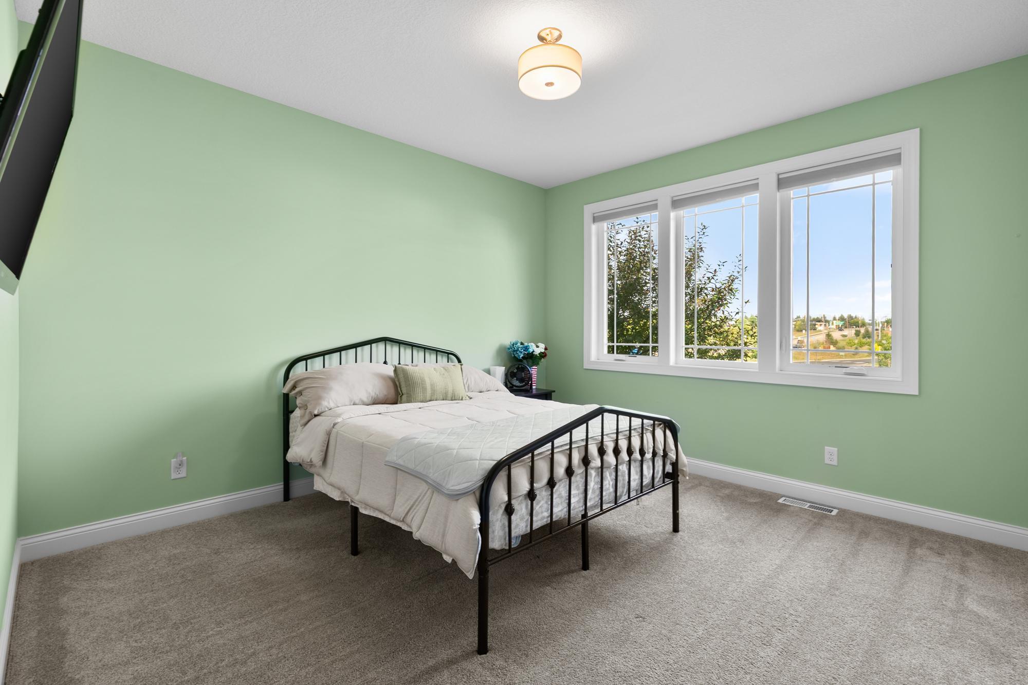 651 Elizabeth Way Property Photo 24