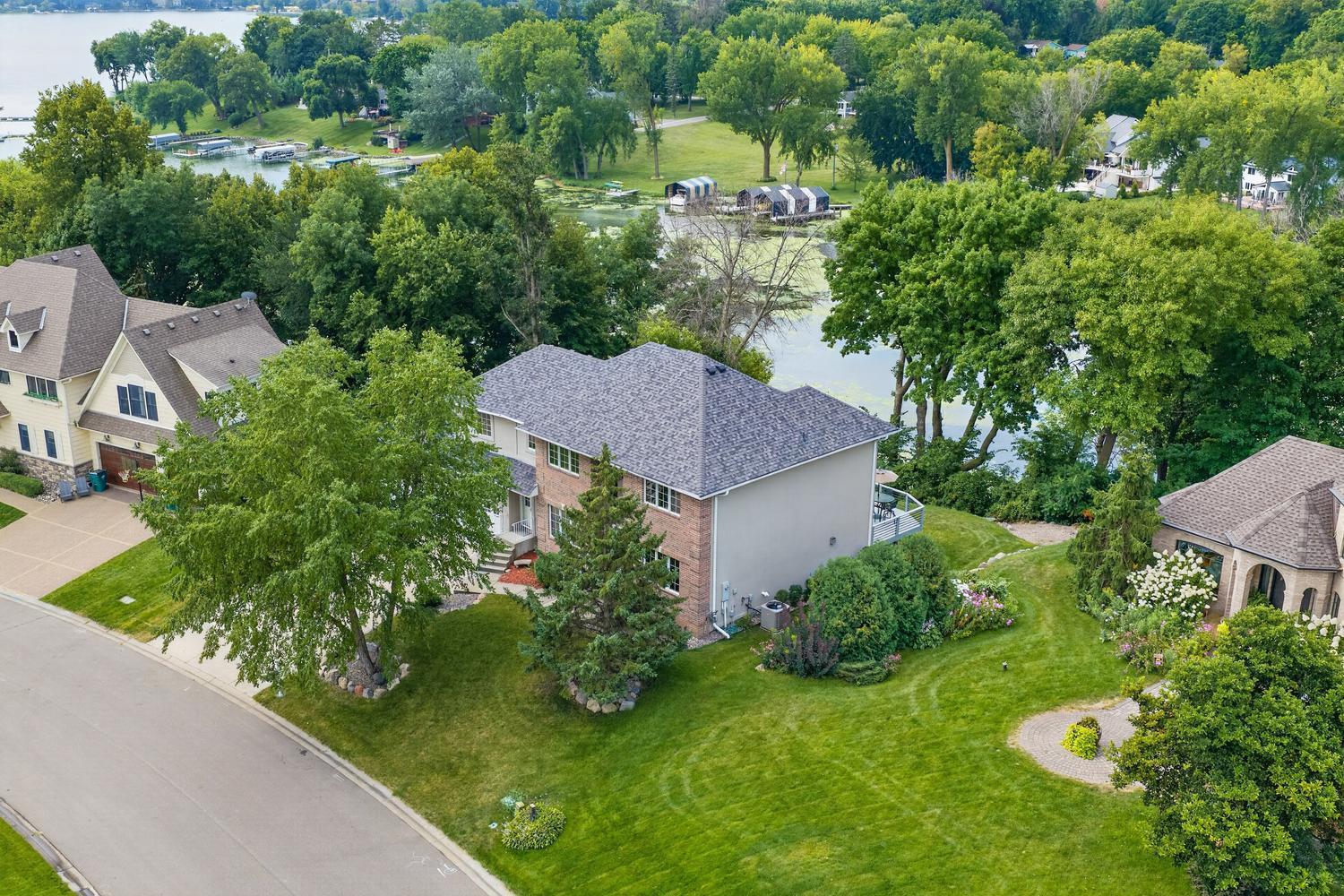 1145 Cove Circle Property Photo 47