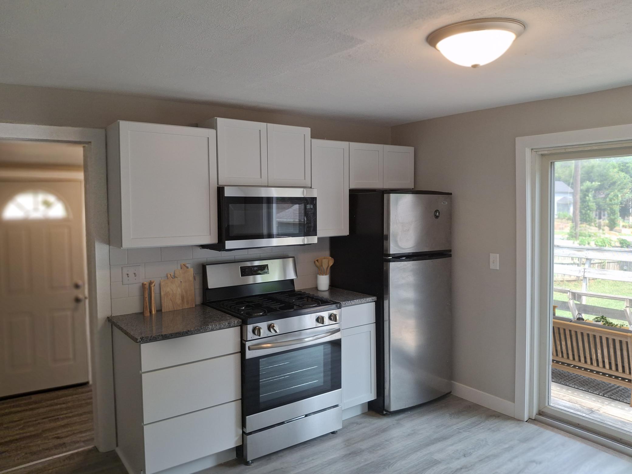 321 3rd Street W Property Photo 6