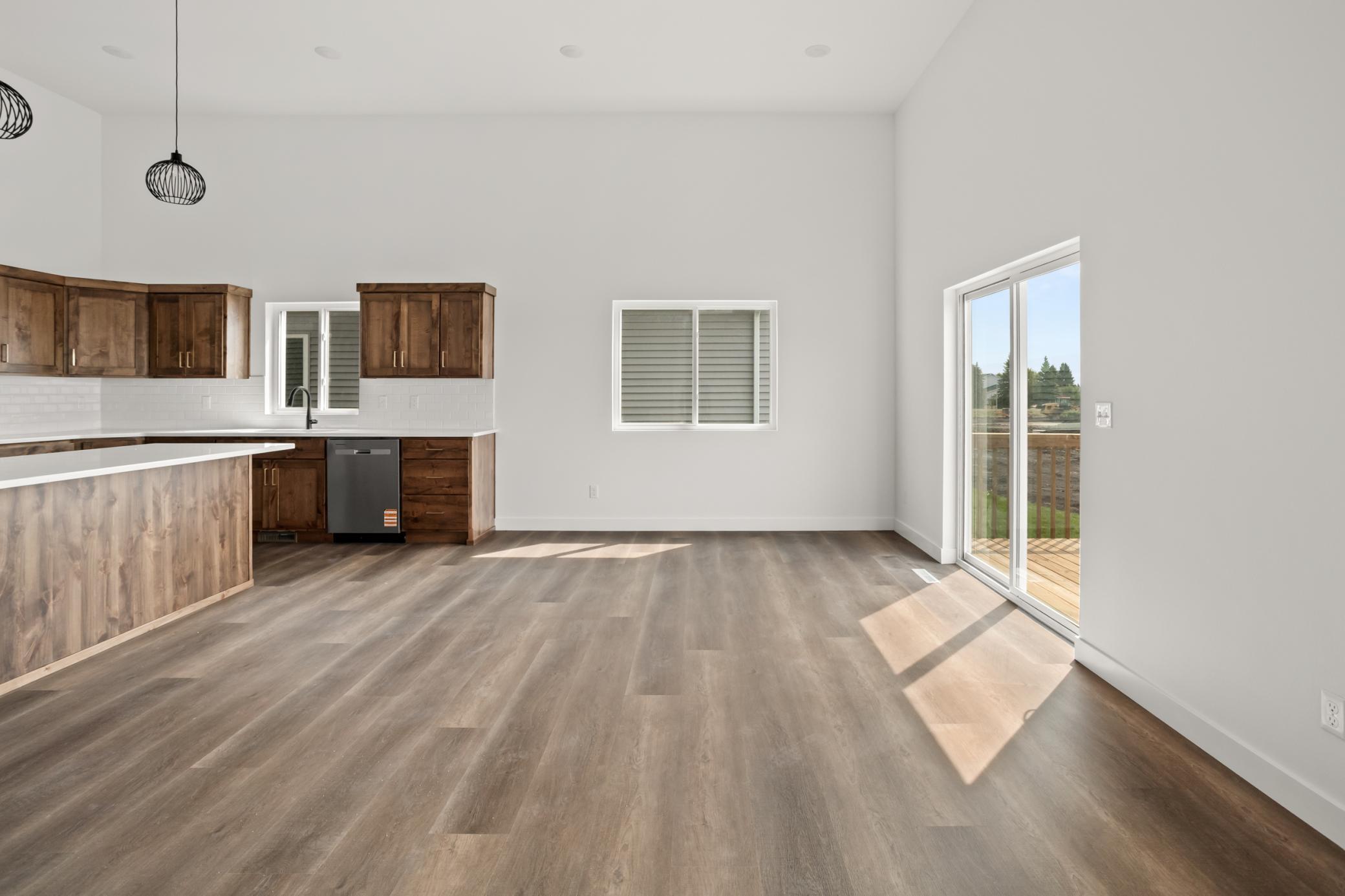 2611 38 Avenue S Property Photo 9