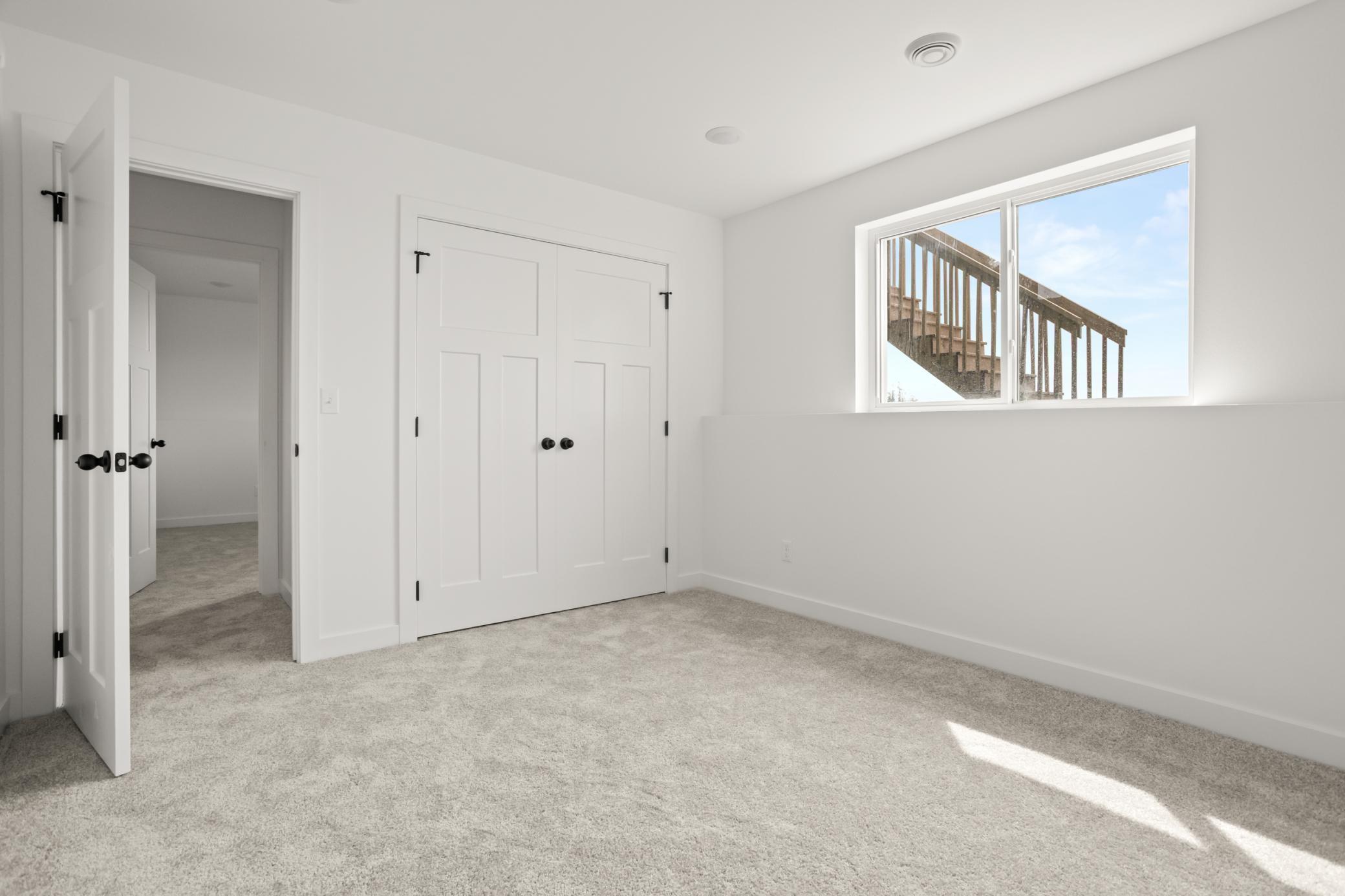2611 38 Avenue S Property Photo 19
