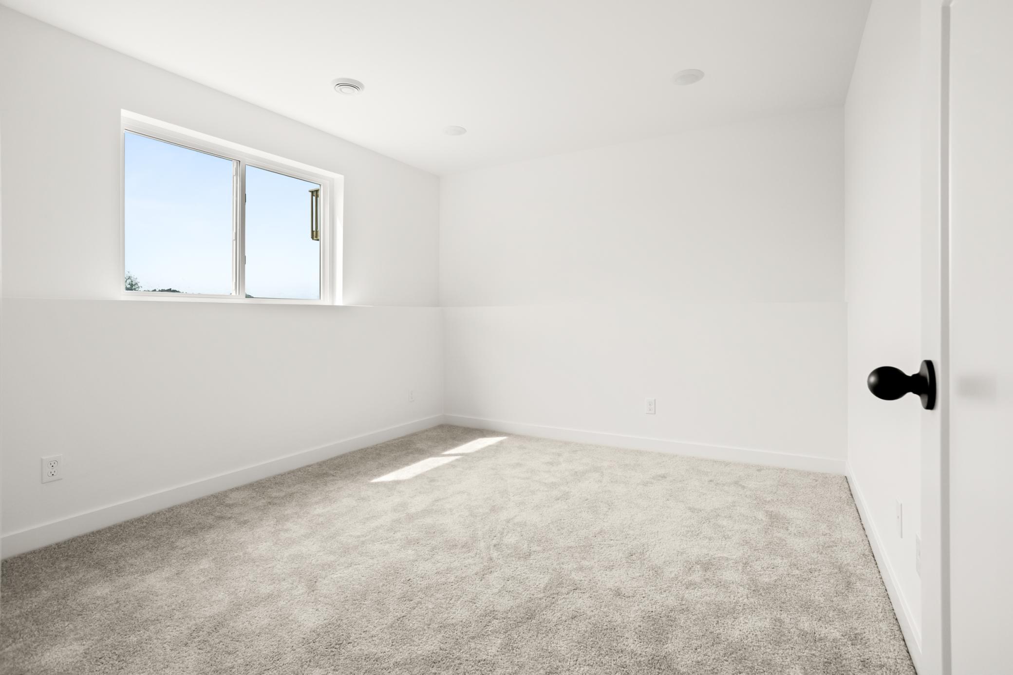 2611 38 Avenue S Property Photo 20