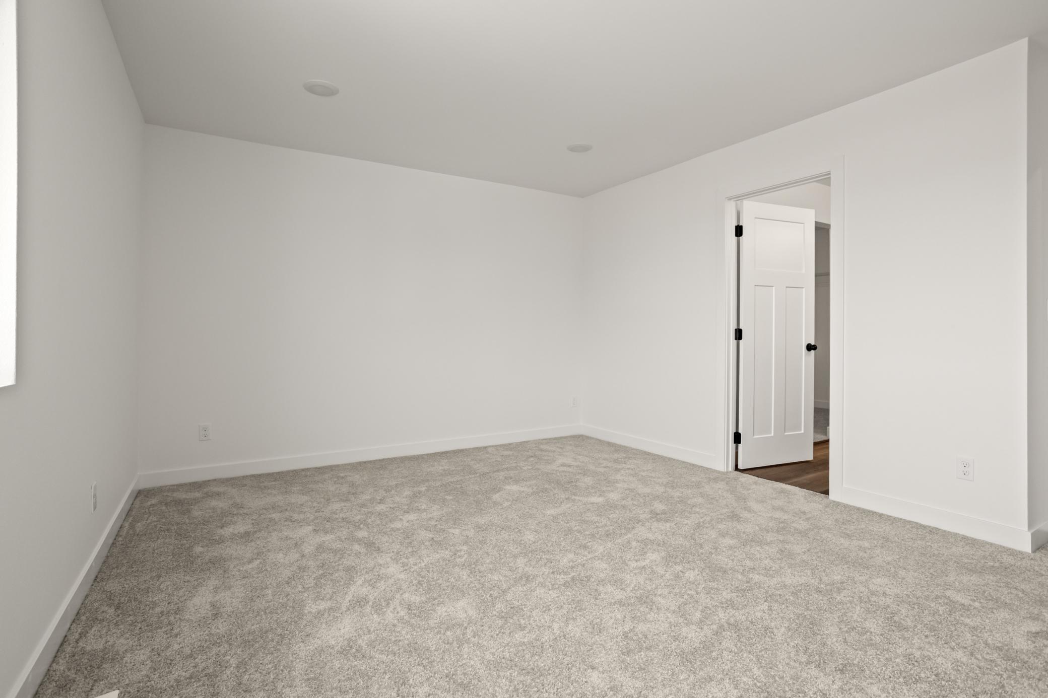 2611 38 Avenue S Property Photo 26