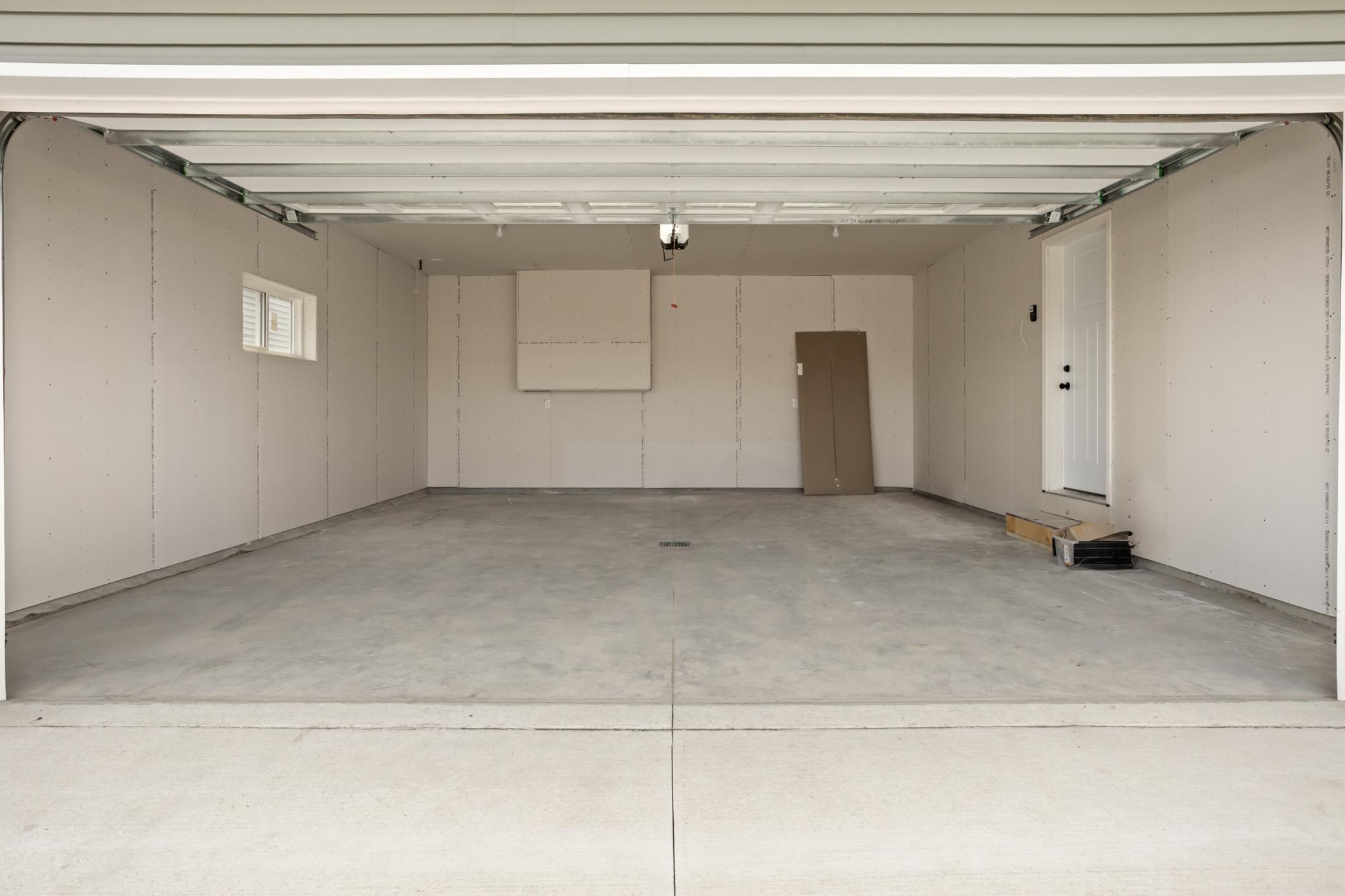 2611 38 Avenue S Property Photo 35