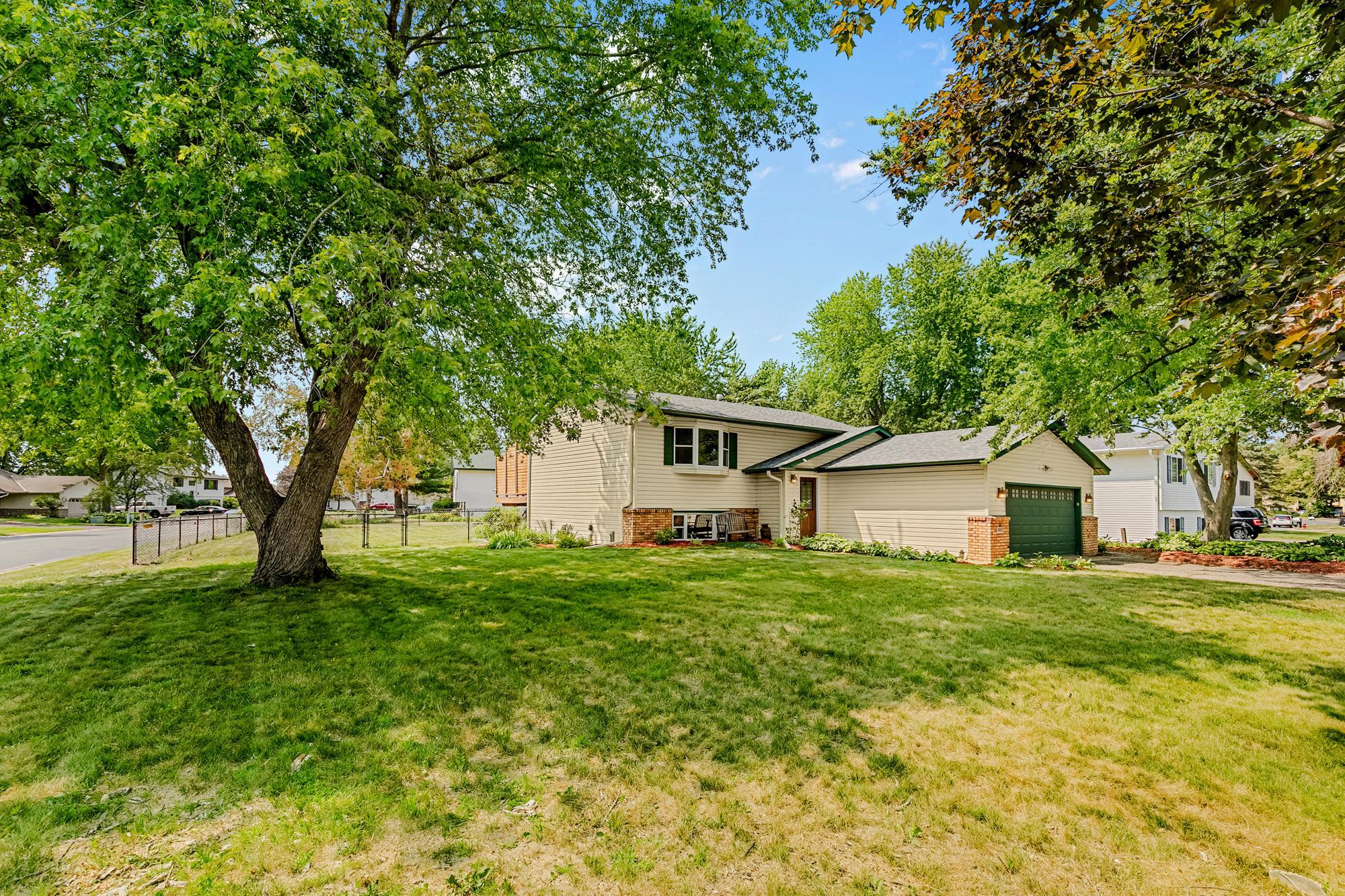 406 Schilling Circle NW