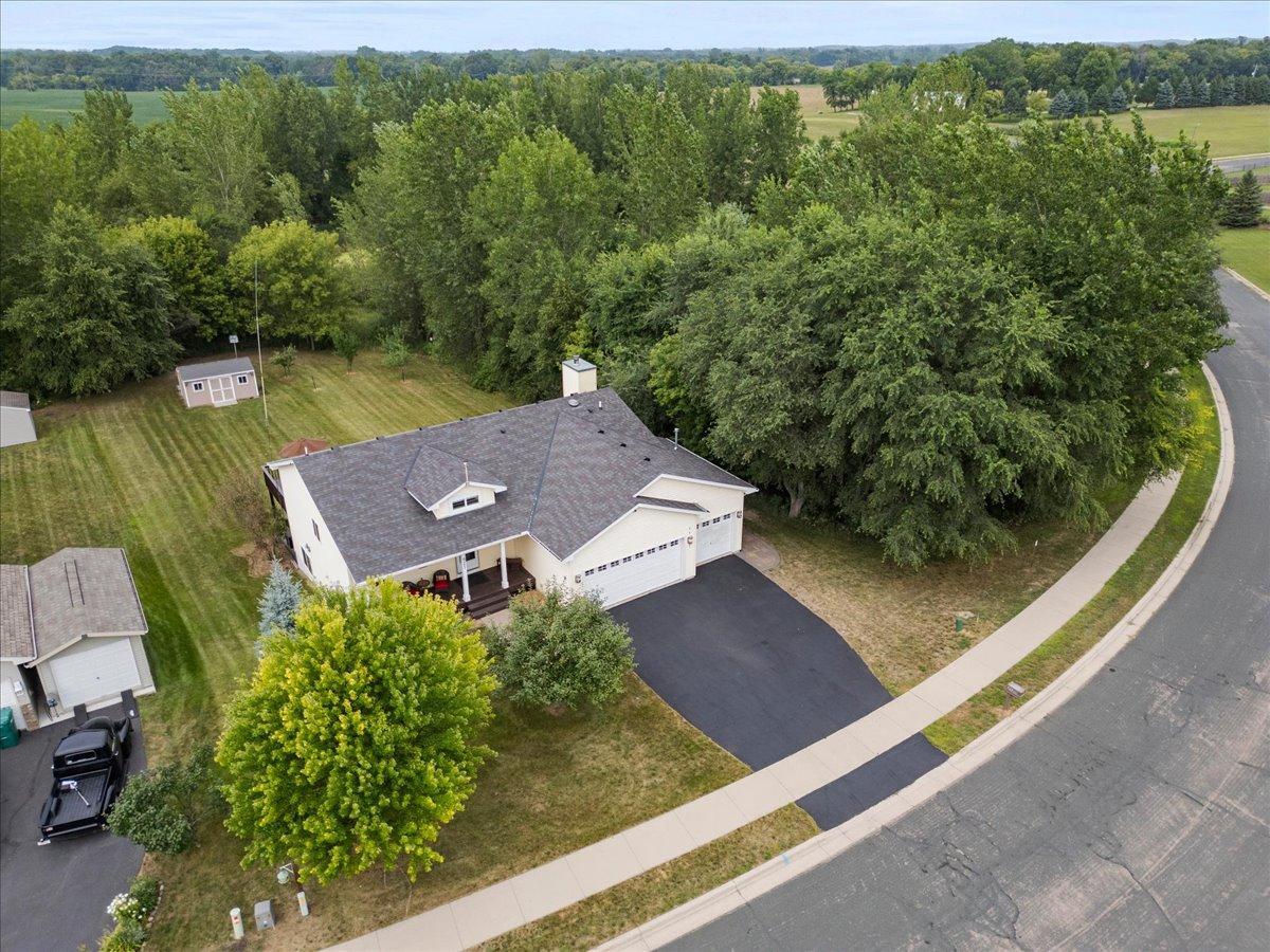 921 Aspen Lane Property Photo 3