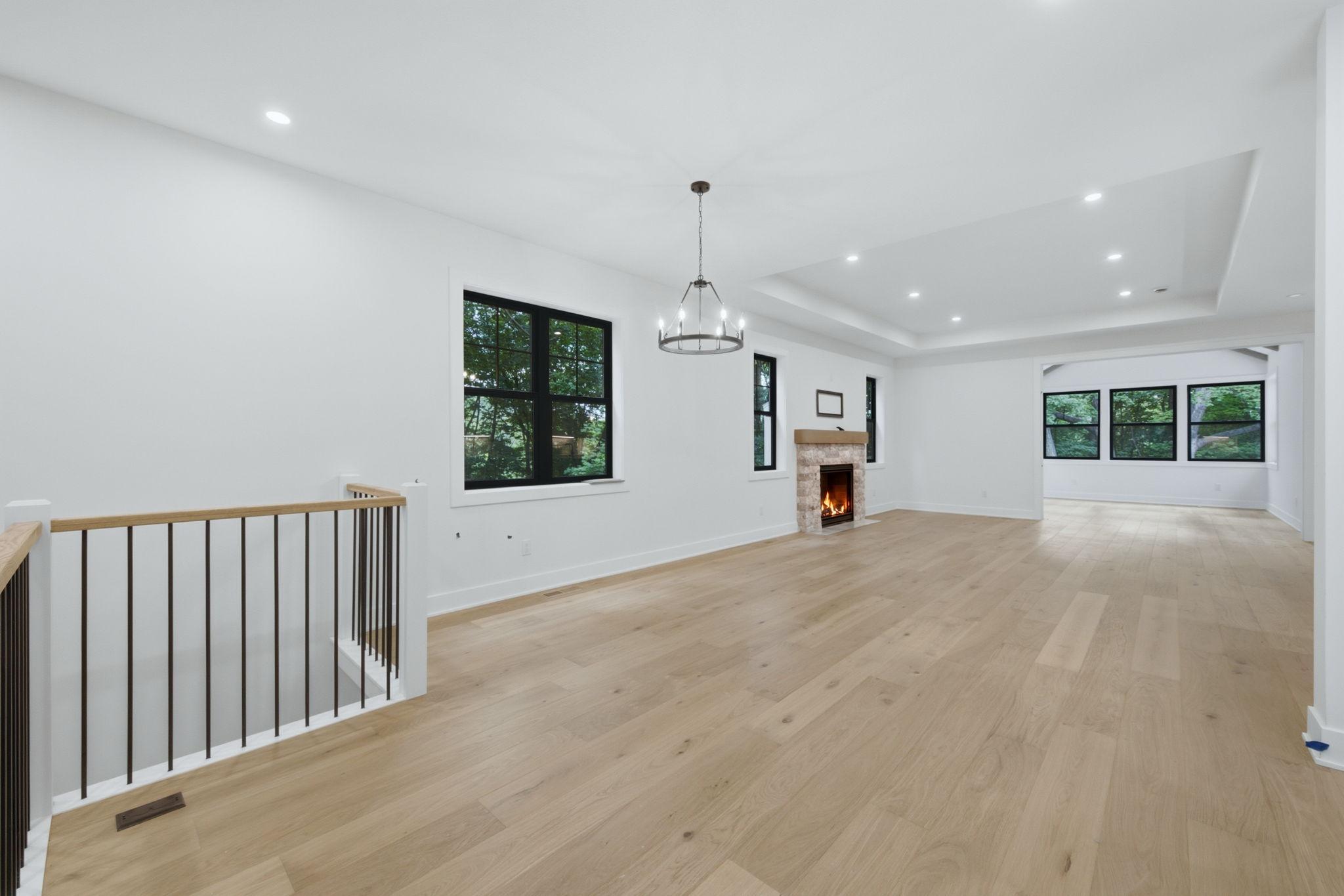 20389 Excelsior Boulevard Property Photo 9