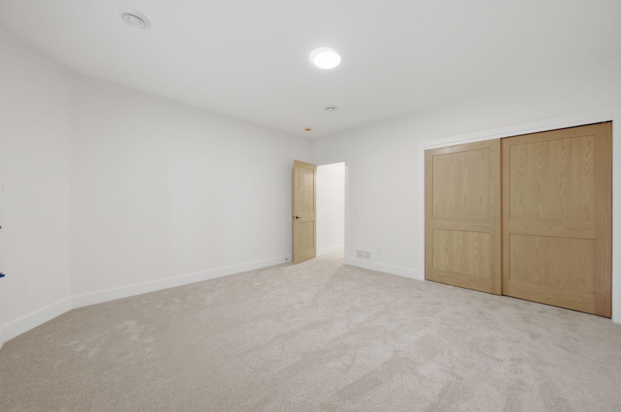 20389 Excelsior Boulevard Property Photo 19