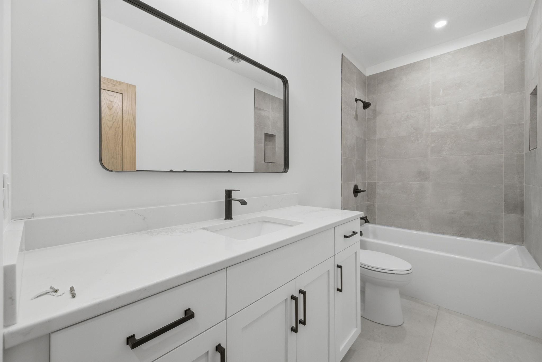 20389 Excelsior Boulevard Property Photo 25