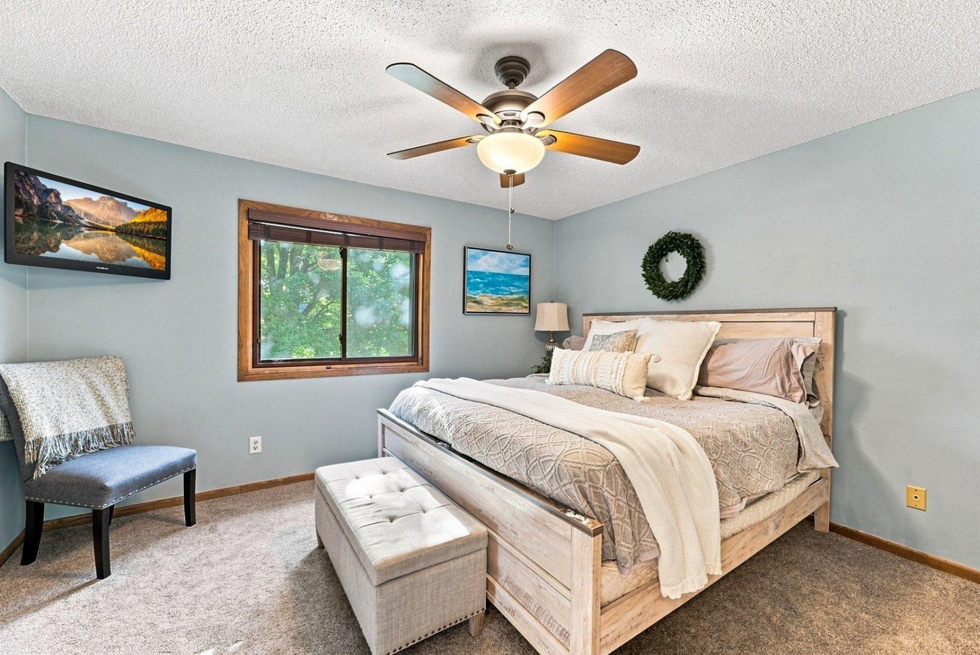 19002 Barrington Drive Property Photo 10