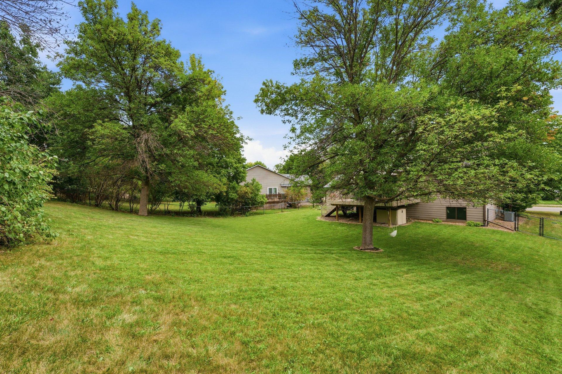 19002 Barrington Drive Property Photo 27