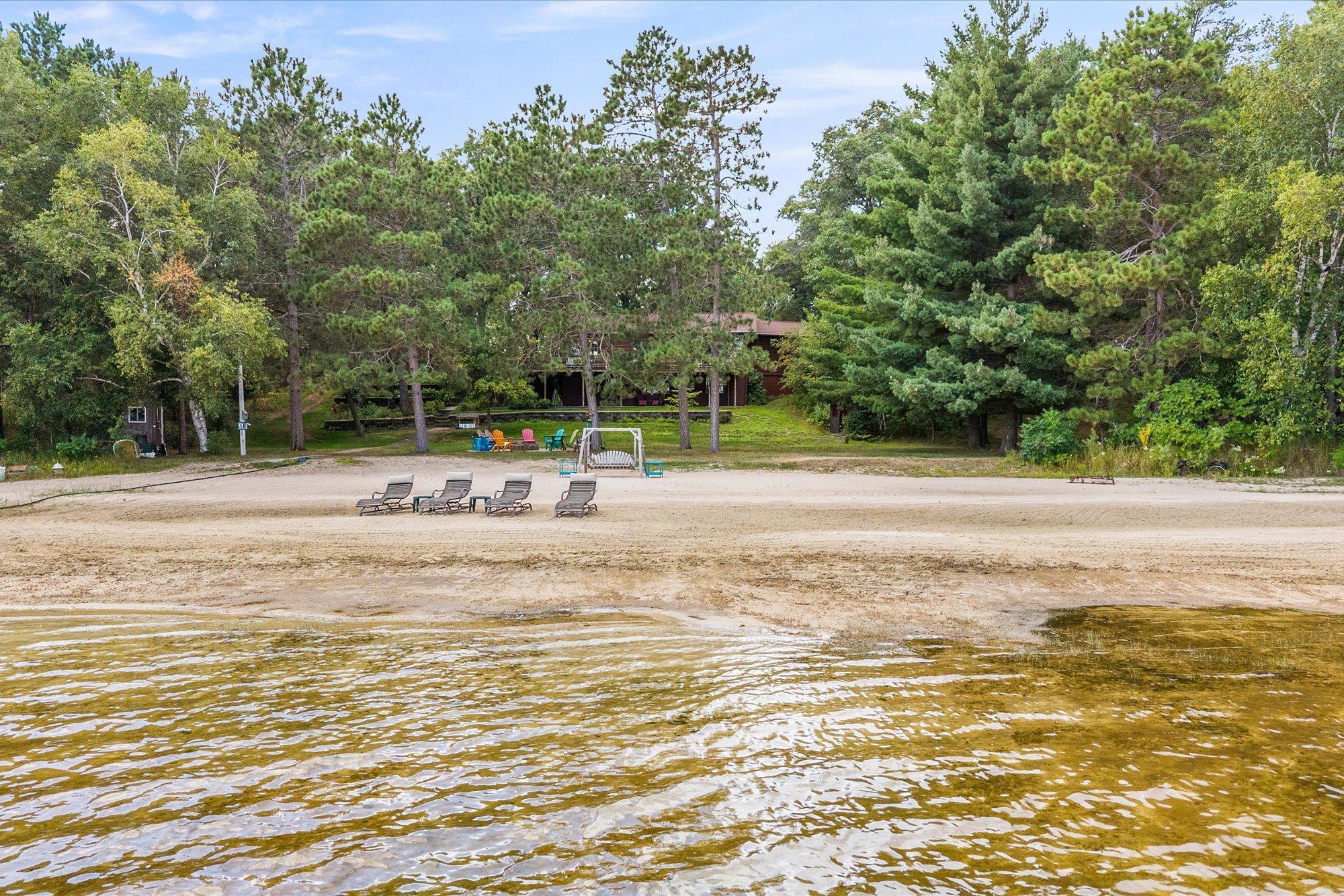 29270 Huxtable Point Road Property Photo 1