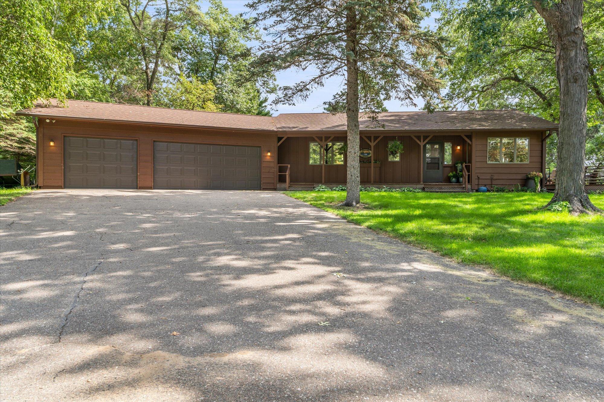 29270 Huxtable Point Road Property Photo 5