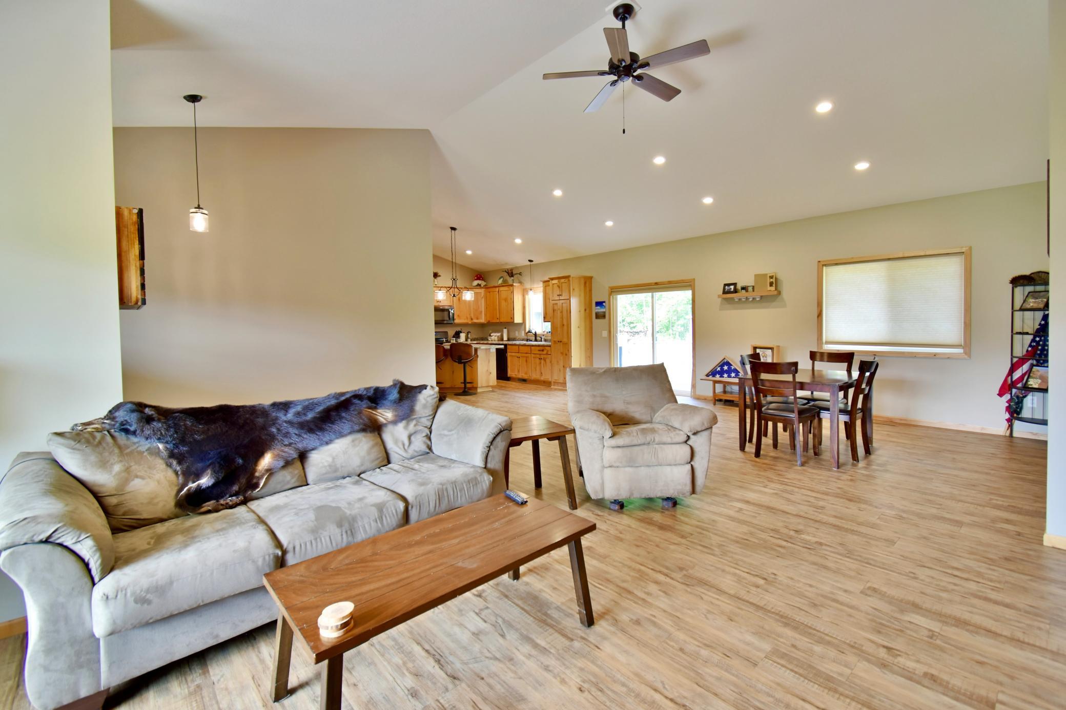 22 454th Boulevard Property Photo 8