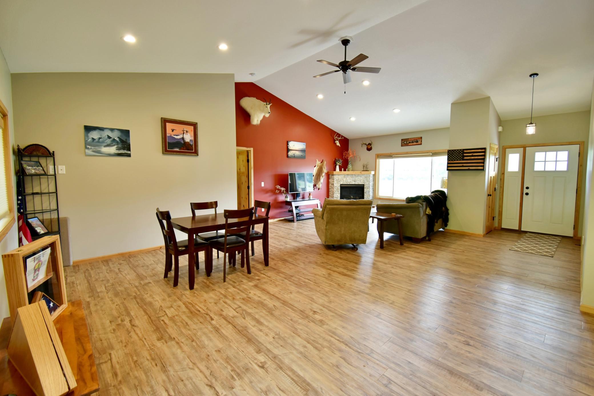 22 454th Boulevard Property Photo 9