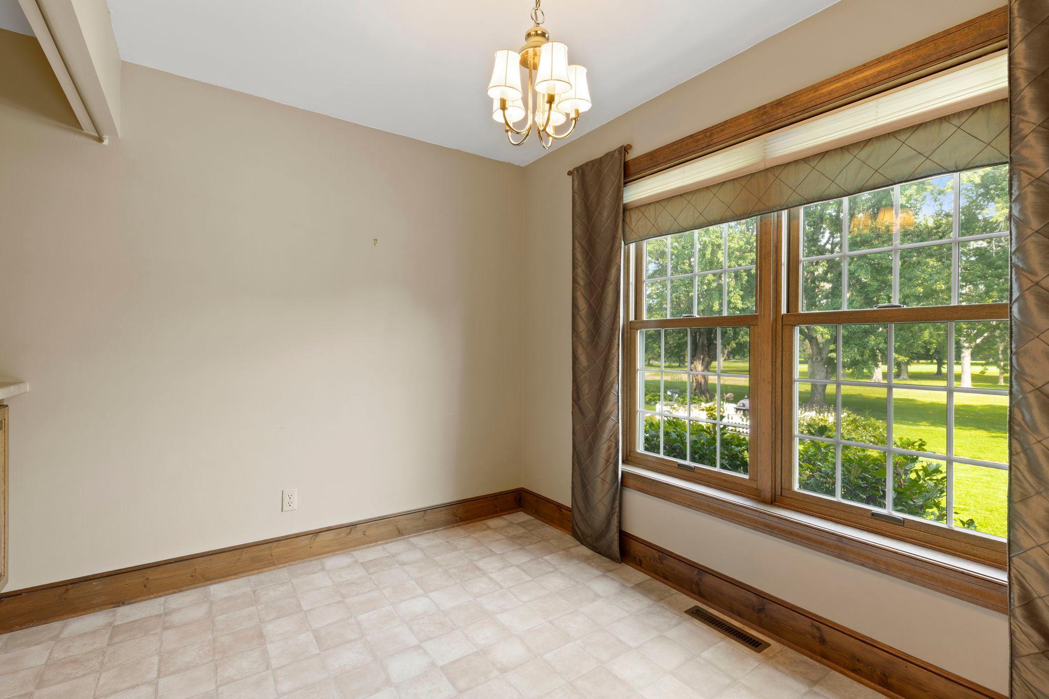 1001 Windcrest Drive Se Property Photo 20