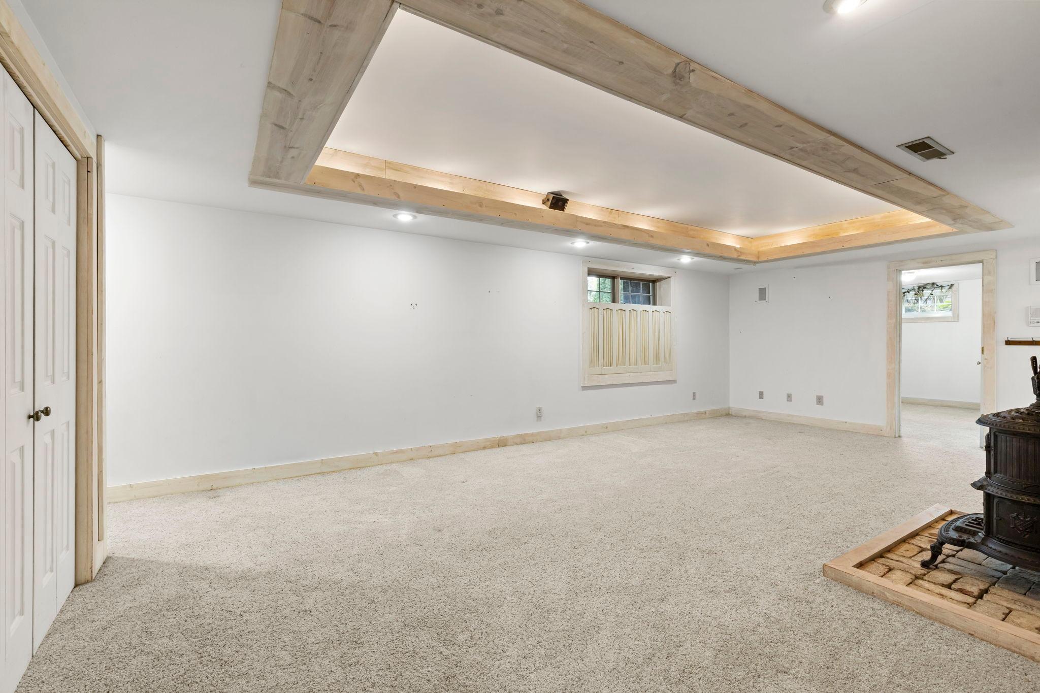 1001 Windcrest Drive Se Property Photo 35