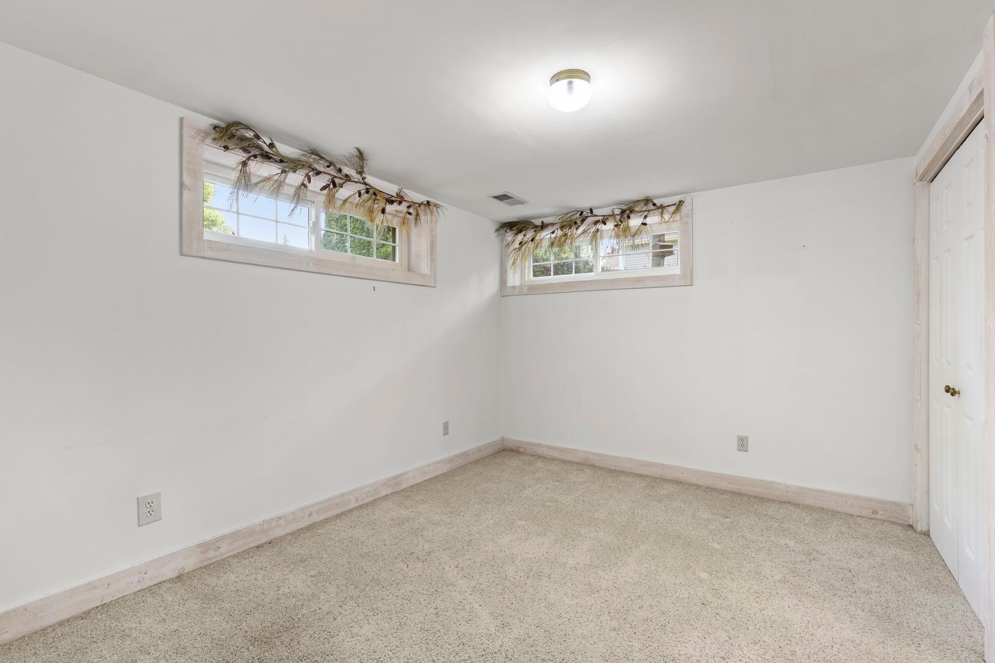 1001 Windcrest Drive Se Property Photo 36