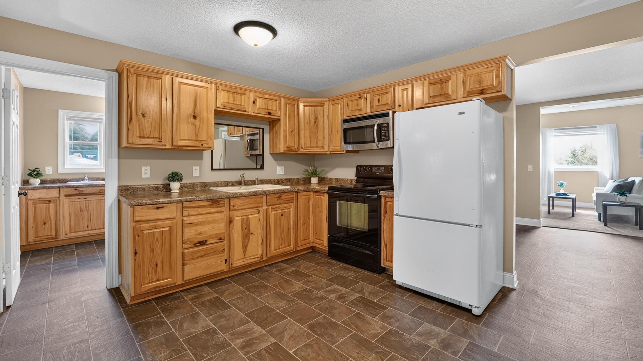 106 Lark Street Property Photo 9
