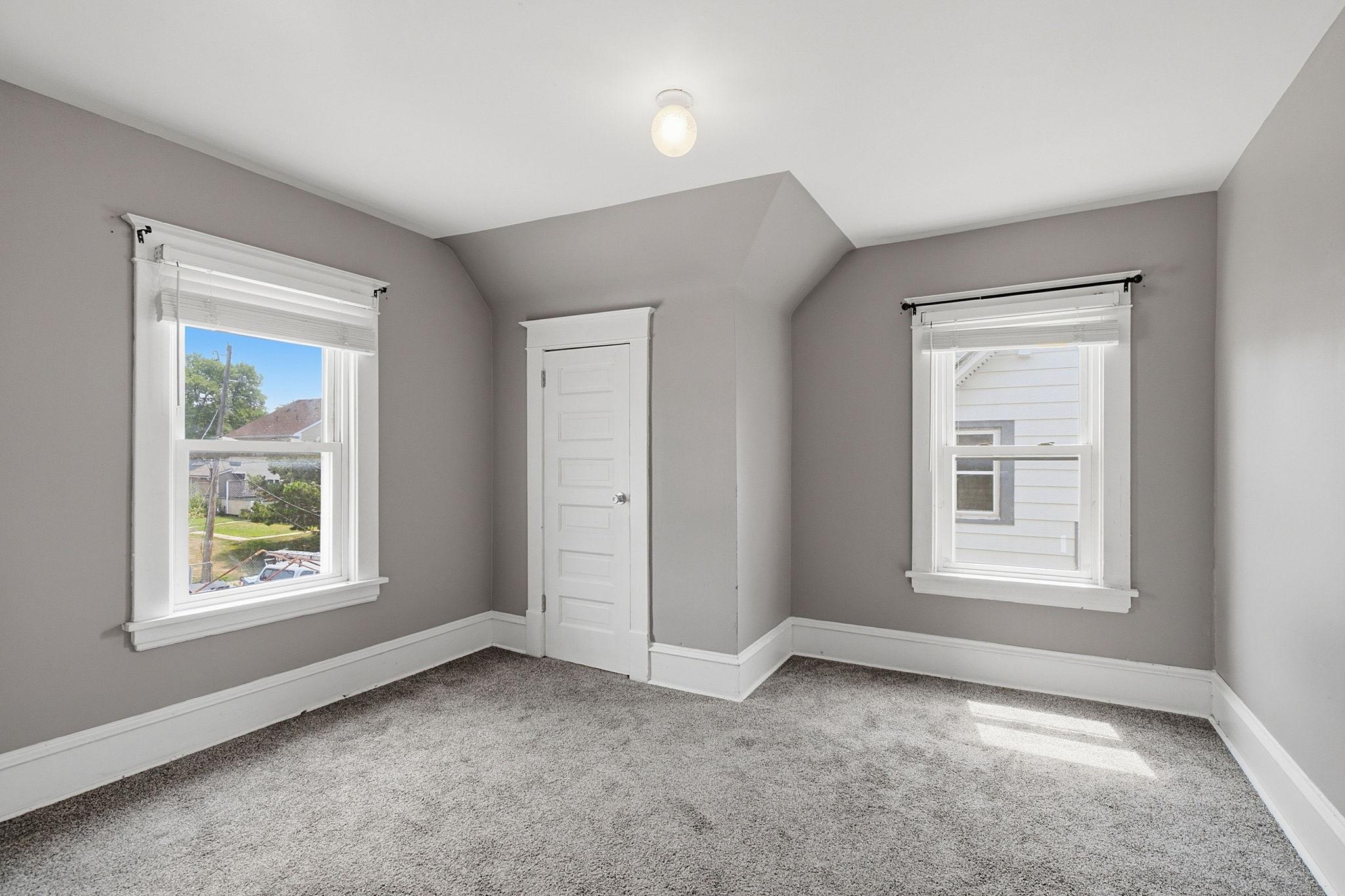 3541 Clinton Avenue Property Photo 6
