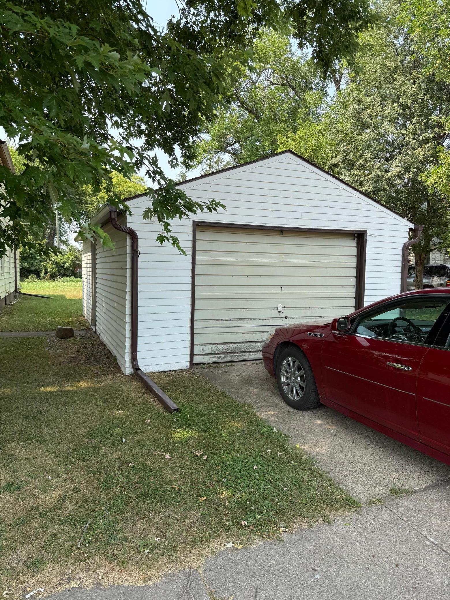 114 3rd Street N Property Photo 2