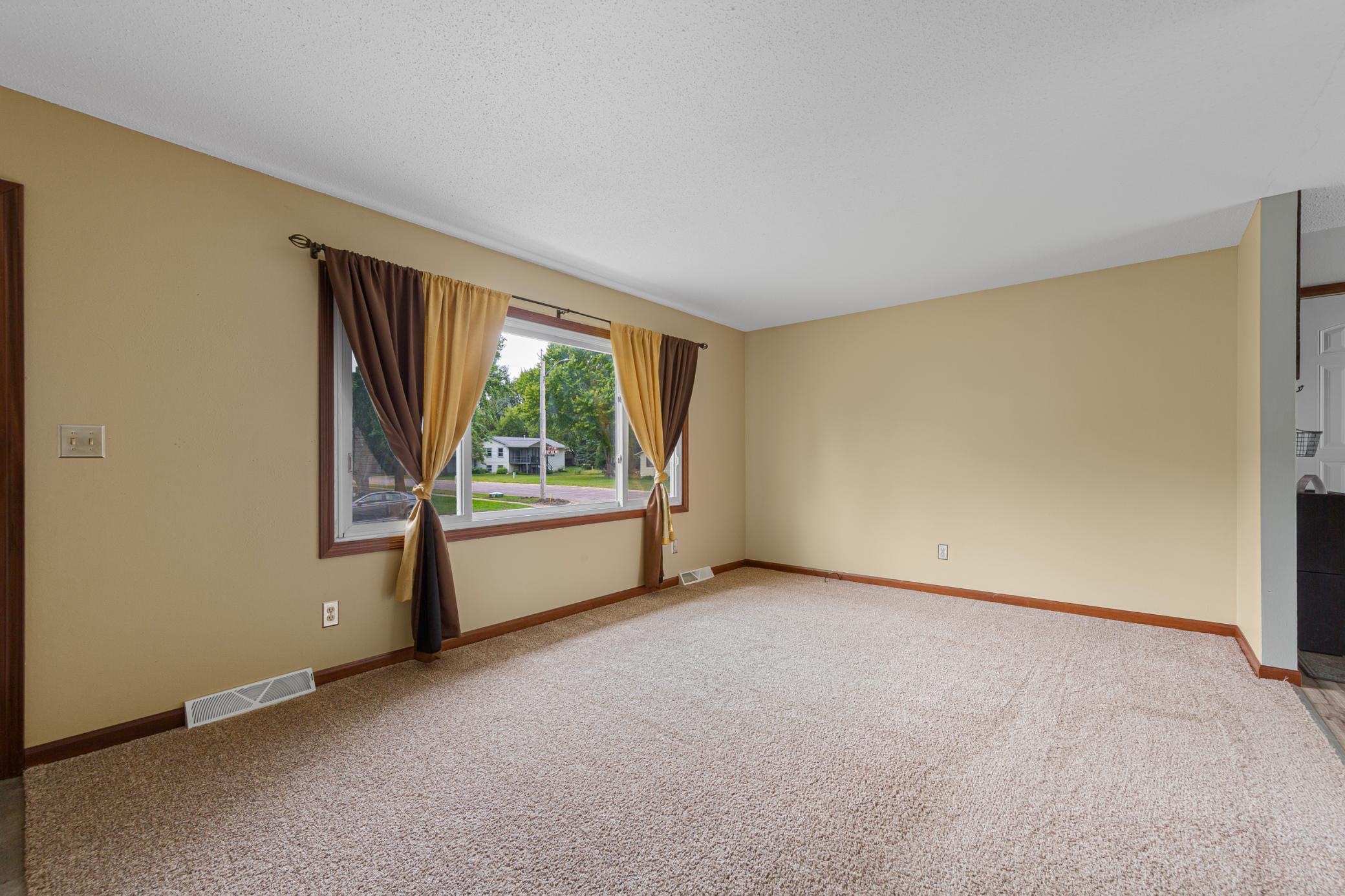 124 13th Avenue Nw Property Photo 13