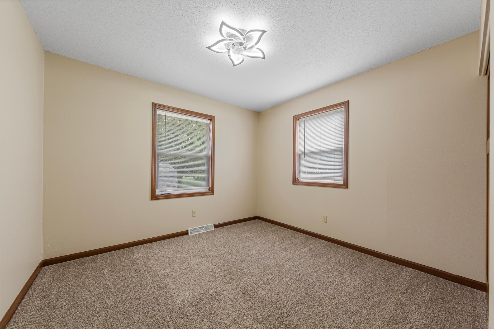 124 13th Avenue Nw Property Photo 24