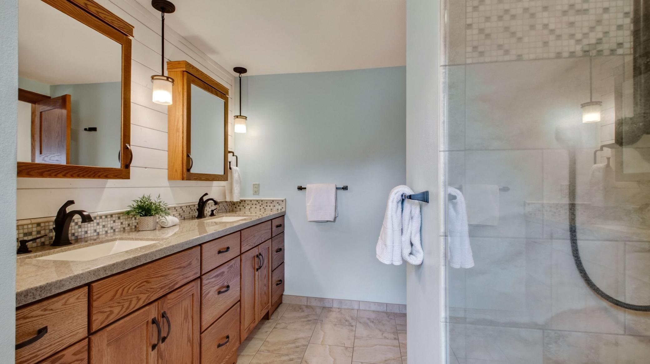 4669 N North Shore Drive Property Photo 27