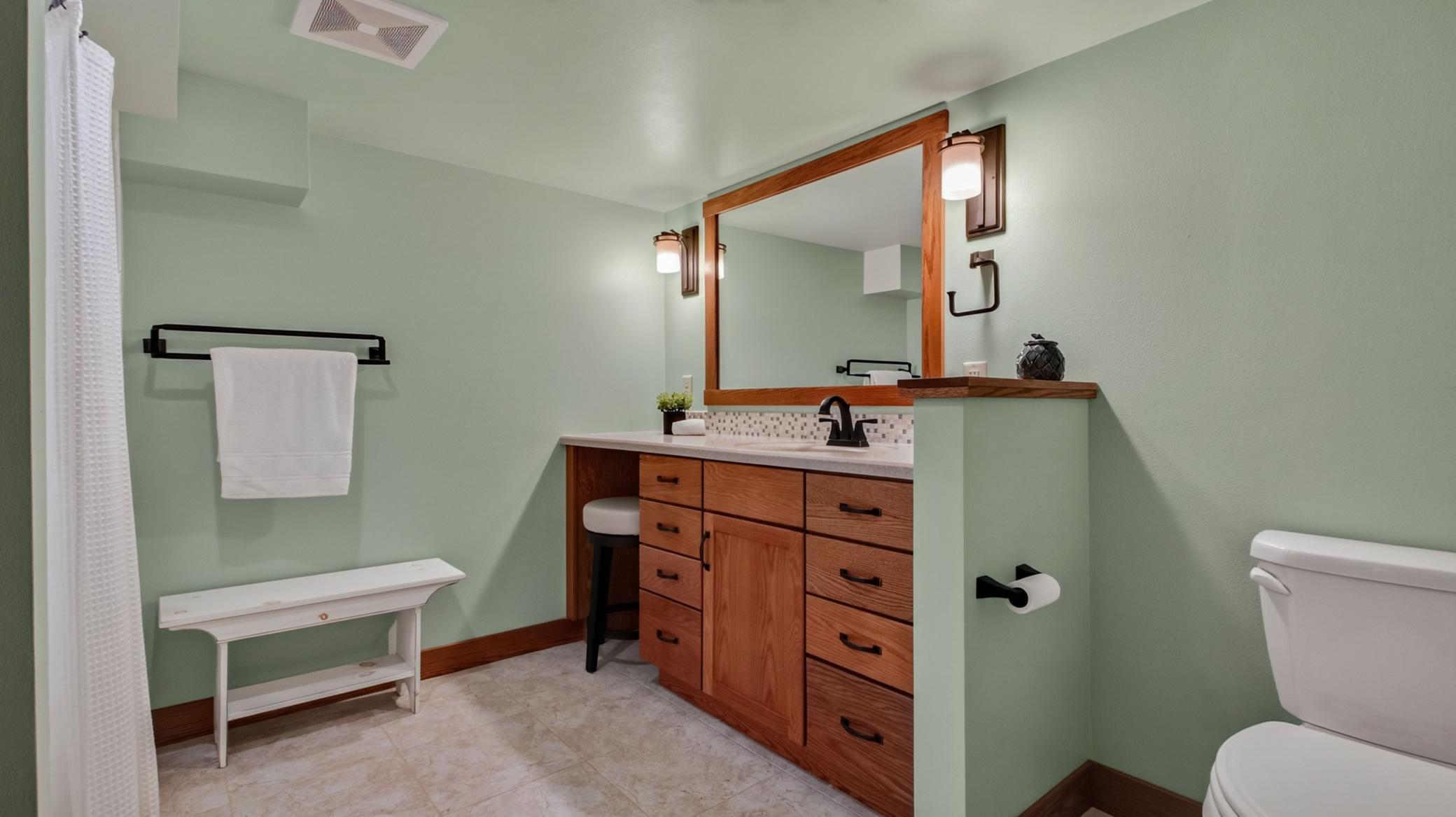 4669 N North Shore Drive Property Photo 34
