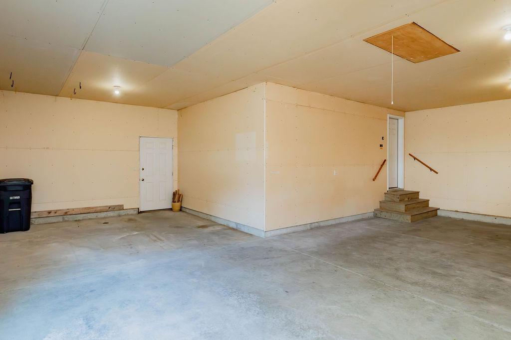 202 Fairway Drive Property Photo 10