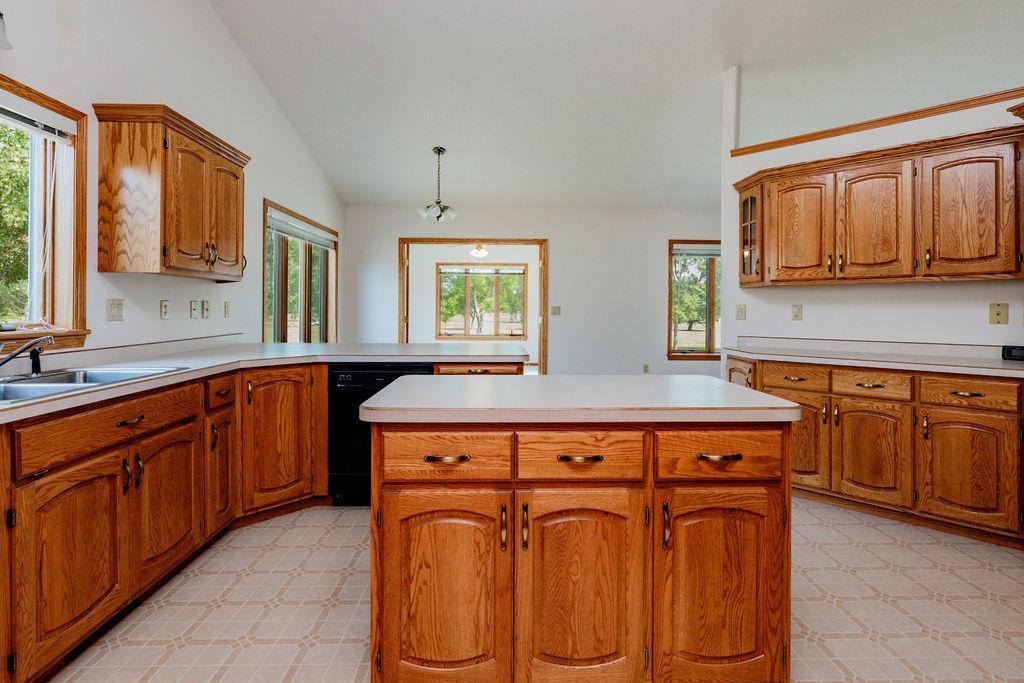 202 Fairway Drive Property Photo 19