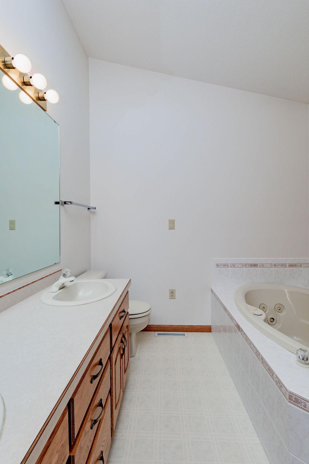 202 Fairway Drive Property Photo 32