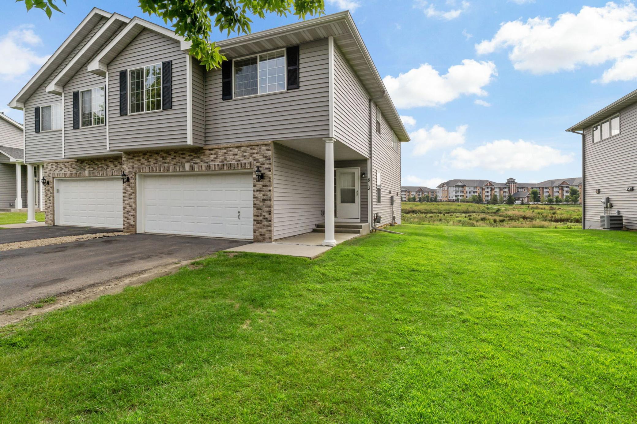 813 Alysheba Road Property Photo 2