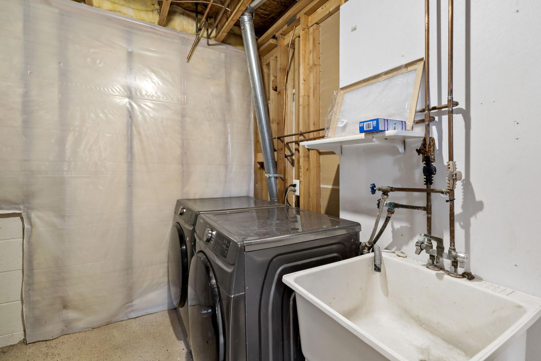 813 Alysheba Road Property Photo 24