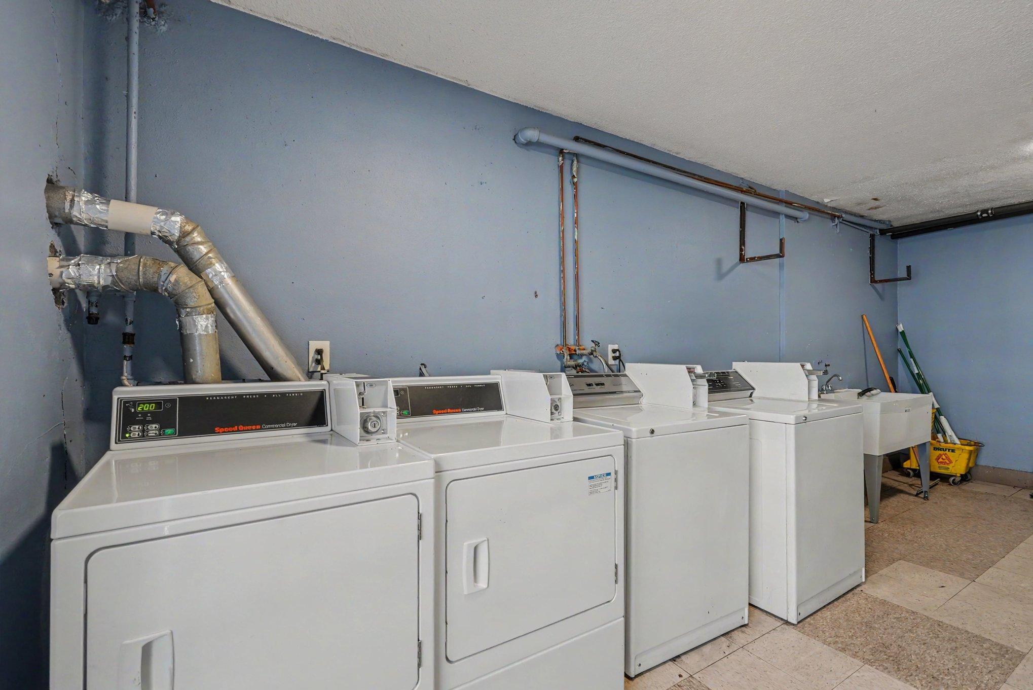 2110 Park Avenue Property Photo 21