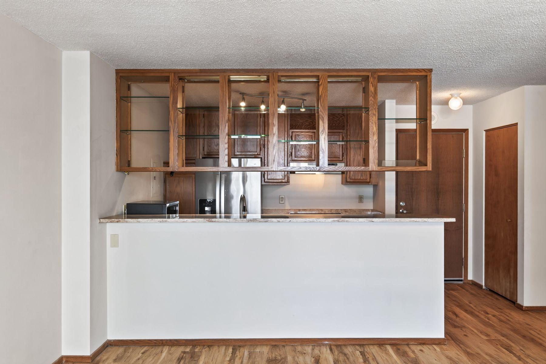433 S 7th Street 2209 Property Photo 6