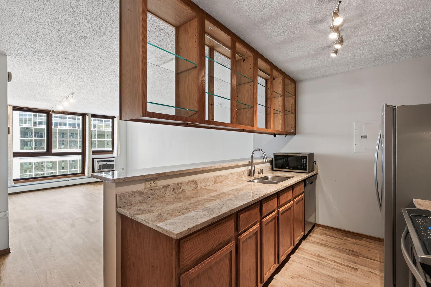 433 S 7th Street 2209 Property Photo 10