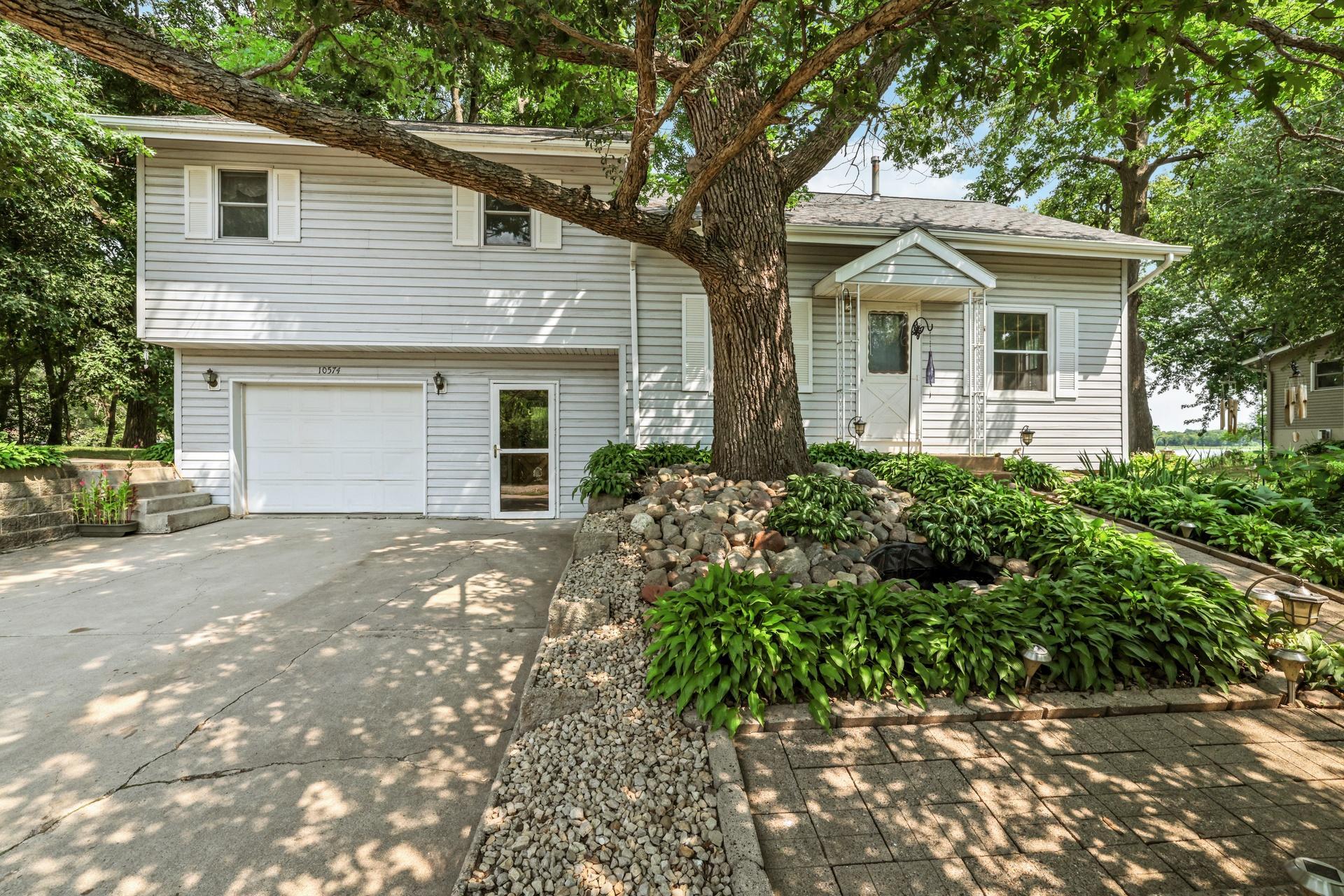 10574 Arnold Circle Nw Property Photo 1