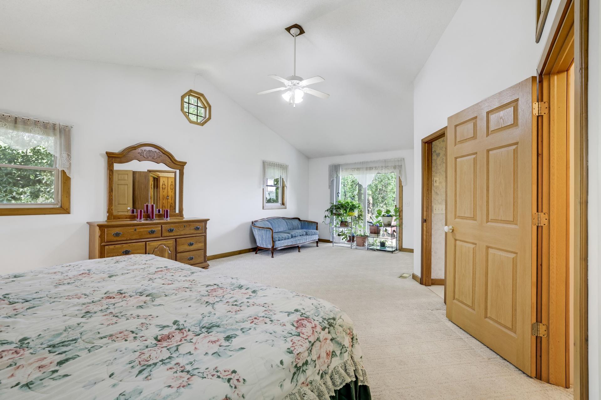 10574 Arnold Circle Nw Property Photo 20