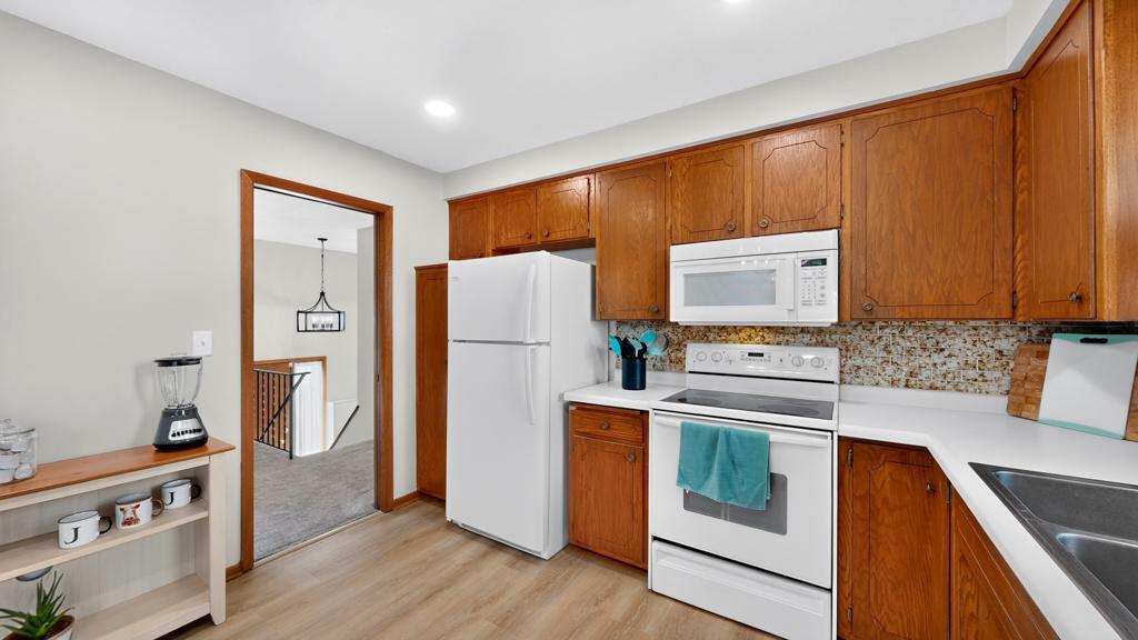 605 Elton Hills Drive Nw Property Photo 11