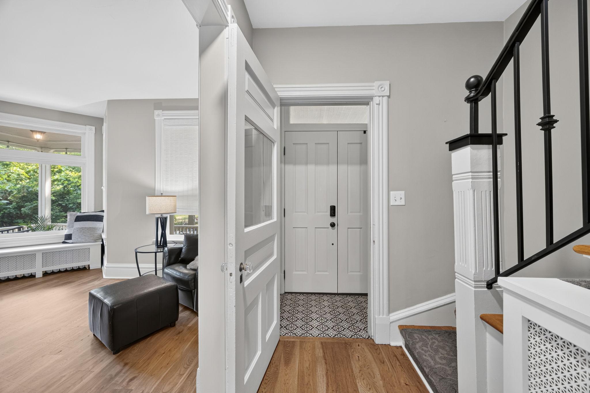 695 Fairmount Avenue Property Photo 4