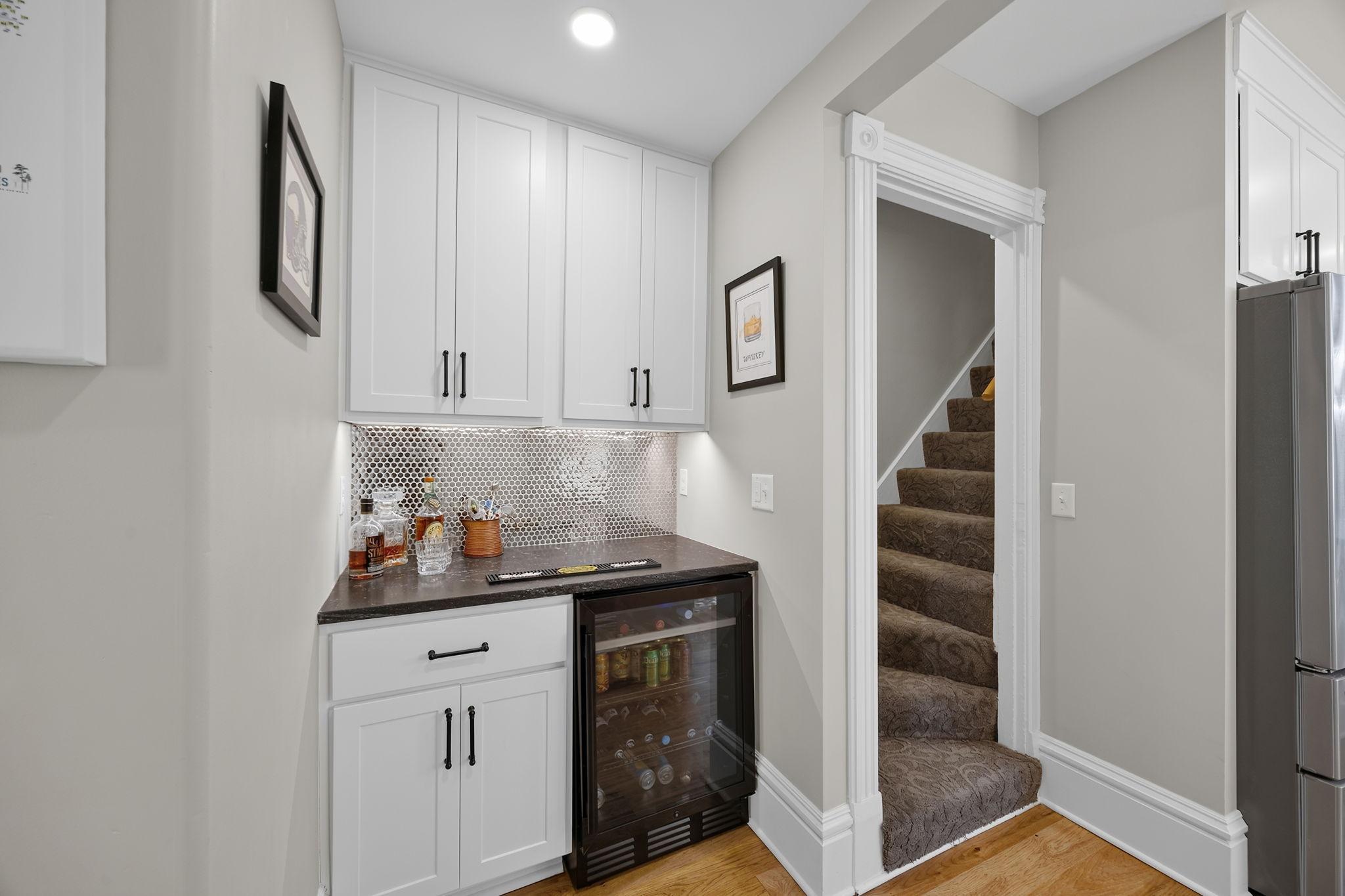 695 Fairmount Avenue Property Photo 7