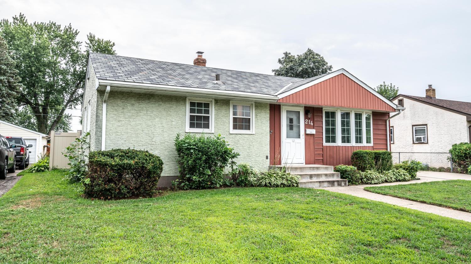 214 Poplar Street E Property Photo 8