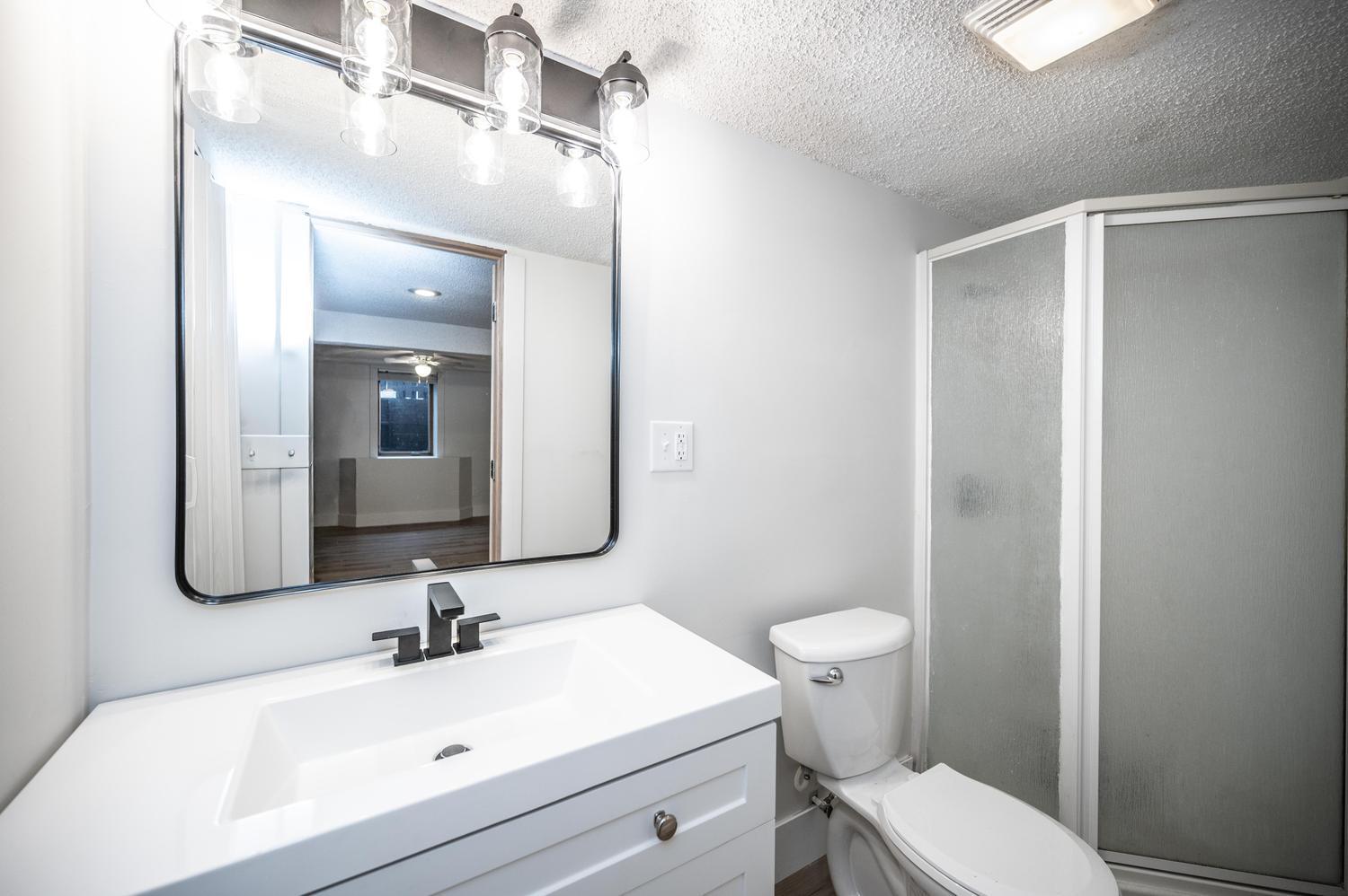 214 Poplar Street E Property Photo 27