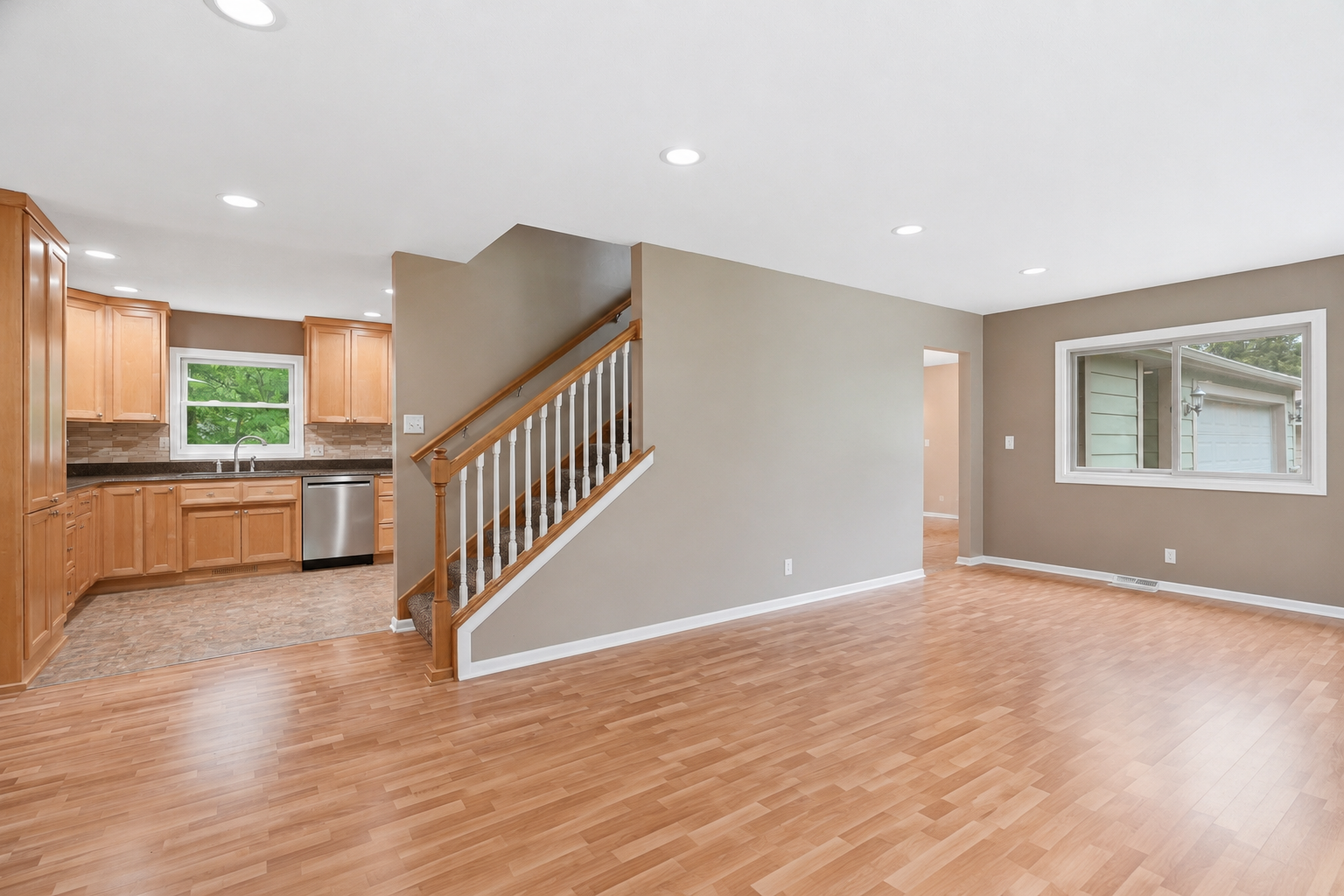 14901 Williston Lane Property Photo 5