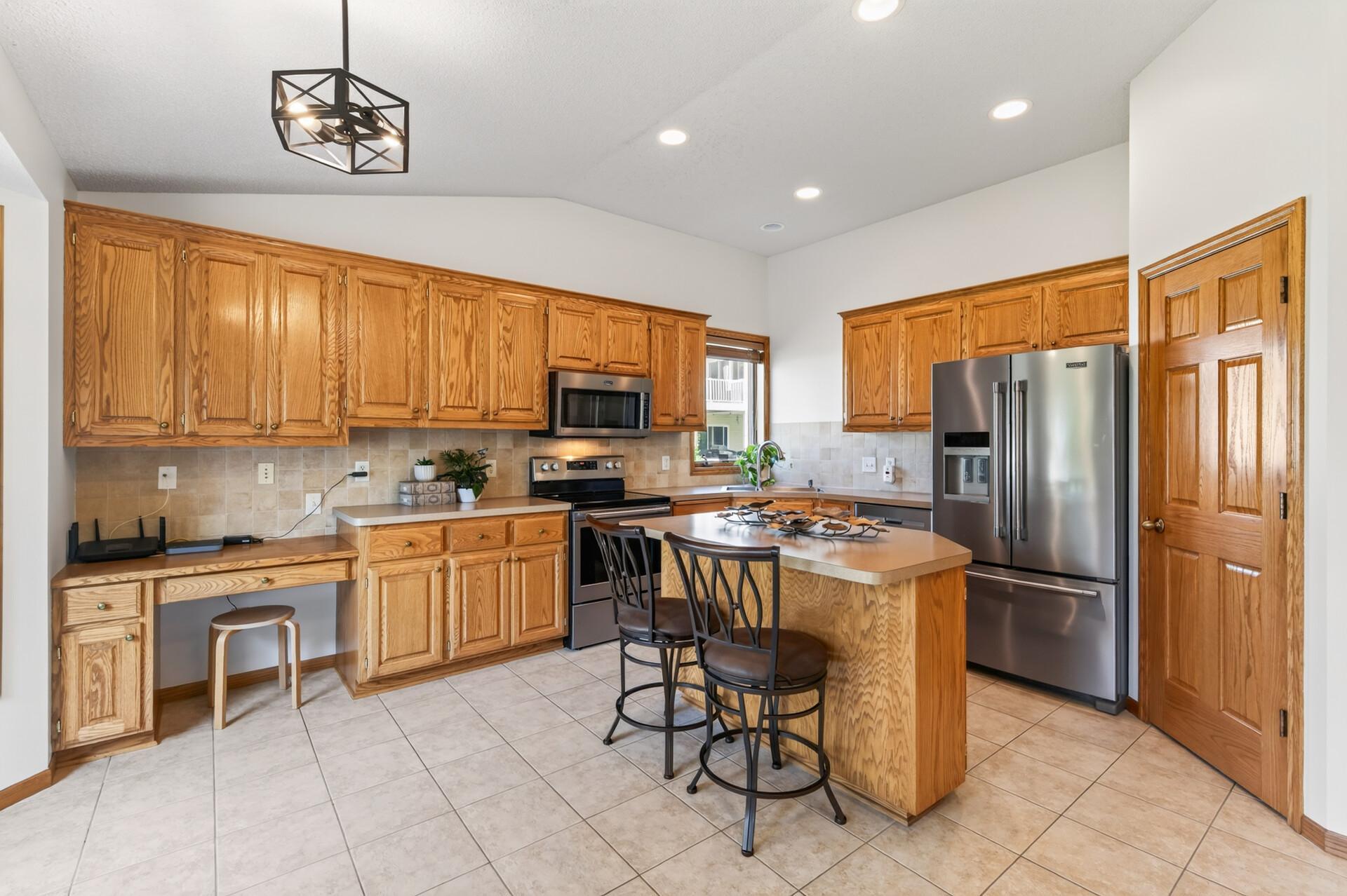 14943 Hillside Circle Nw Property Photo 3